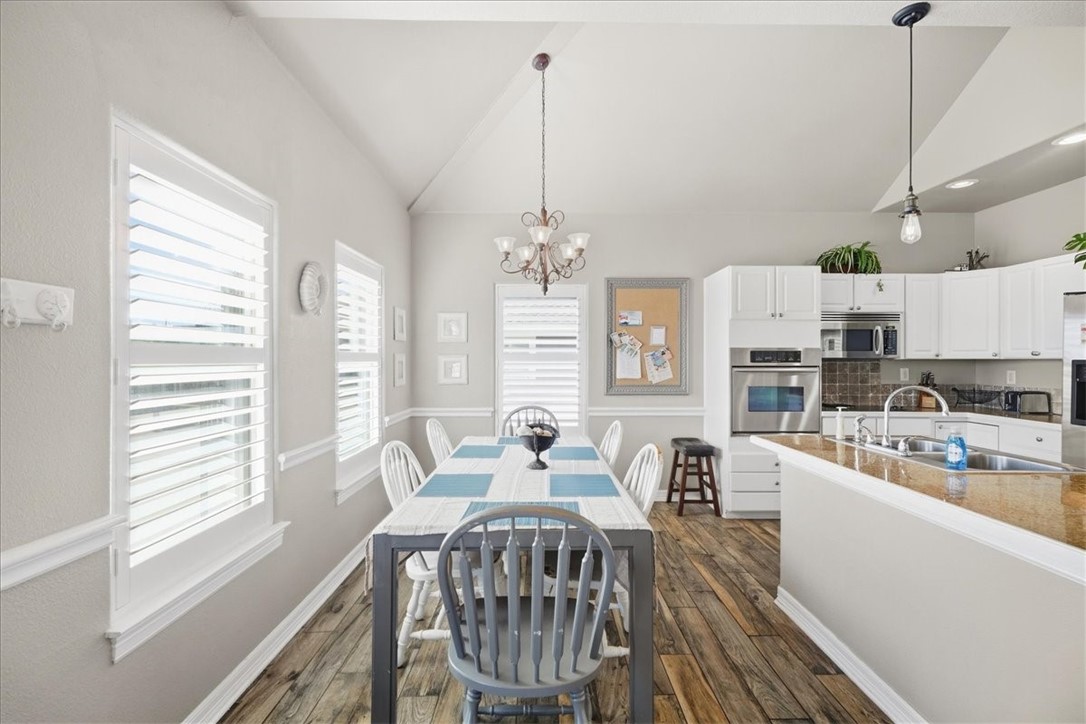 634 Dolphin Circle Port Aransas TX 78373