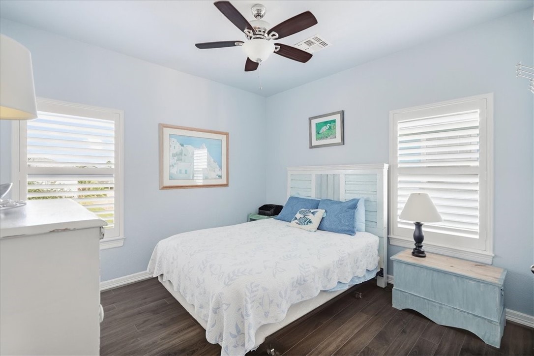 634 Dolphin Circle Port Aransas TX 78373