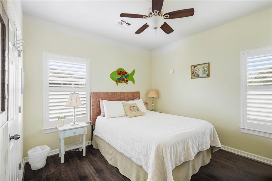 634 Dolphin Circle Port Aransas TX 78373