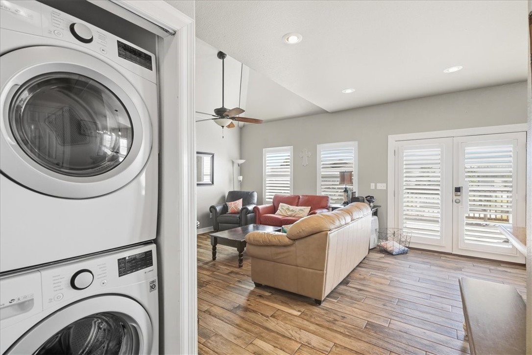 634 Dolphin Circle Port Aransas TX 78373