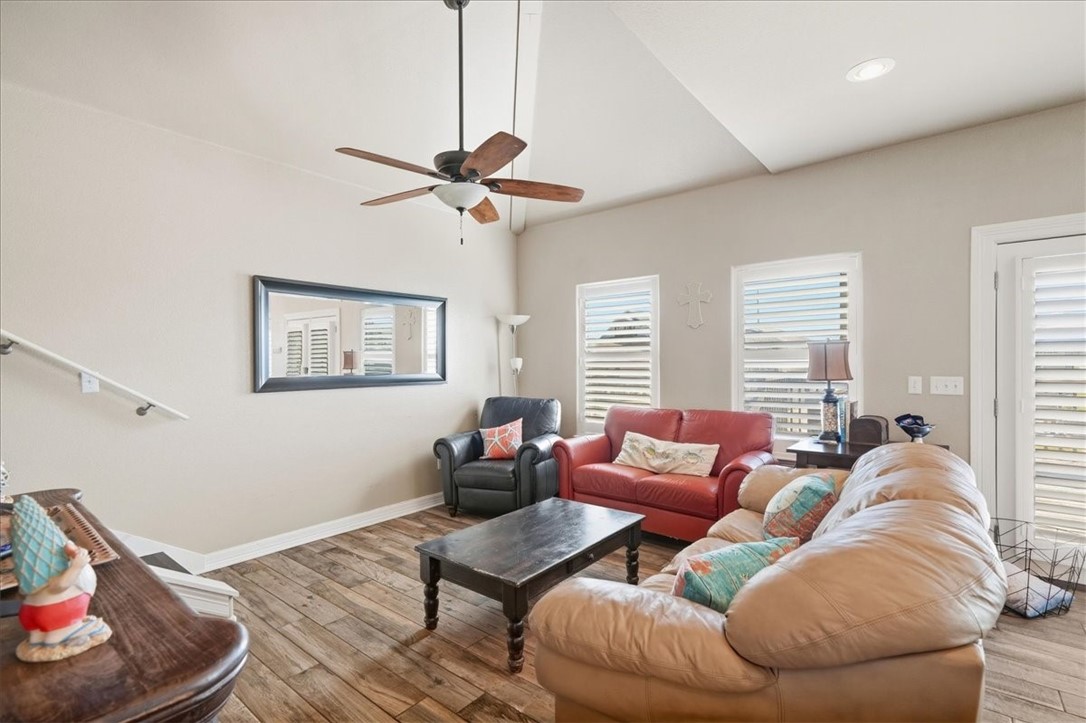 634 Dolphin Circle Port Aransas TX 78373