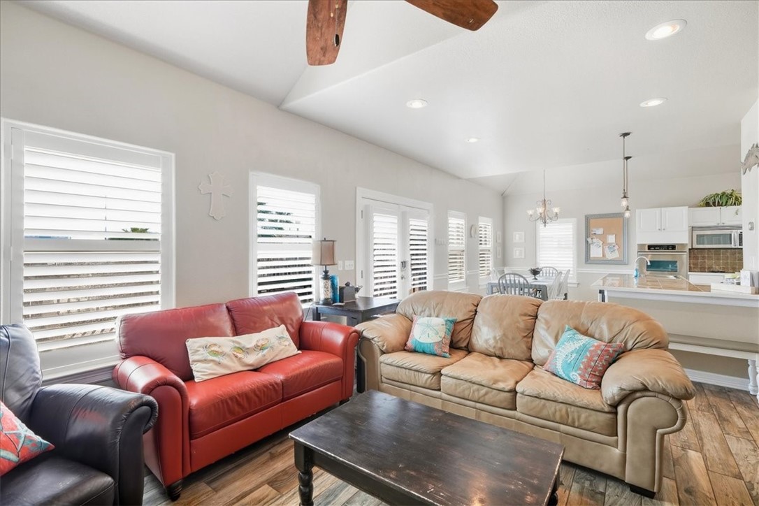634 Dolphin Circle Port Aransas TX 78373