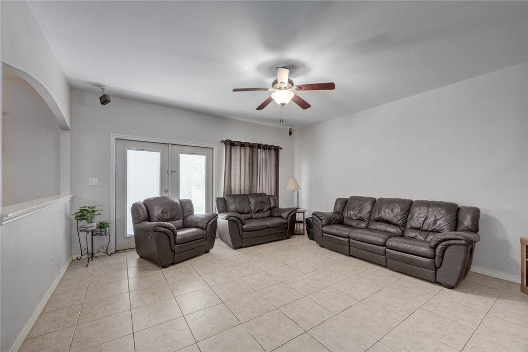 2234 Richland Drive Corpus Christi TX 78418
