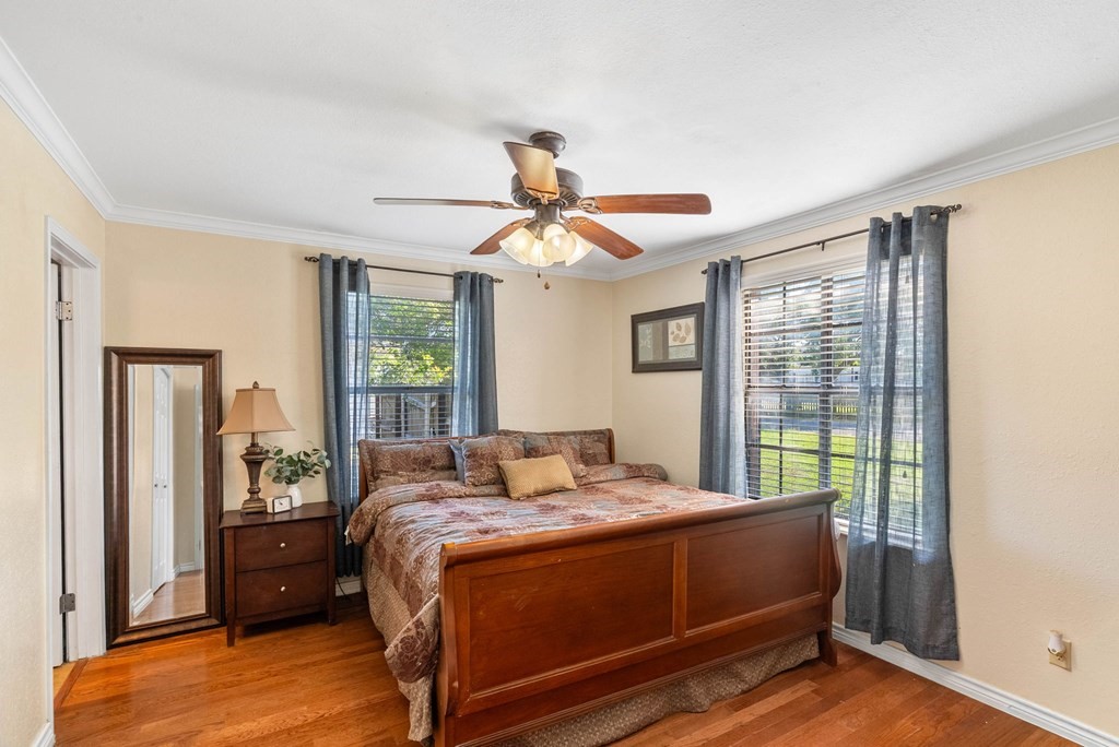 118 Saint Peter Rockport TX 78382