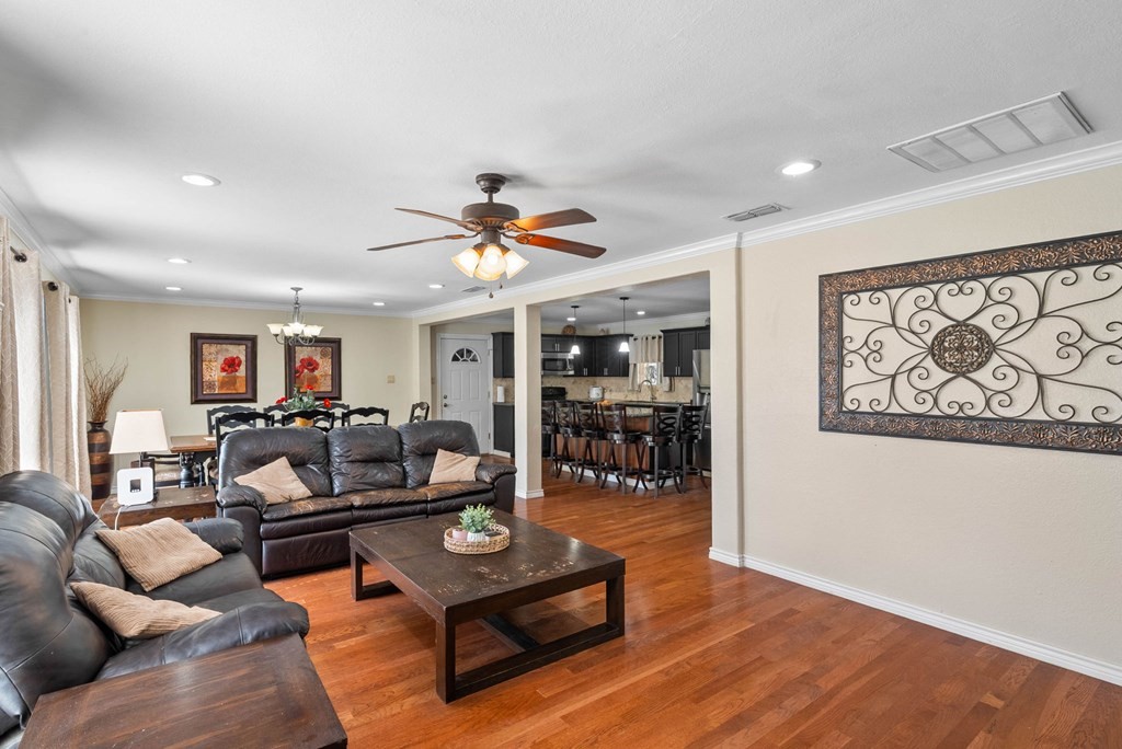 118 Saint Peter Rockport TX 78382