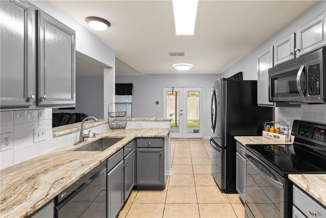 7913 Wolf Drive Corpus Christi TX 78414
