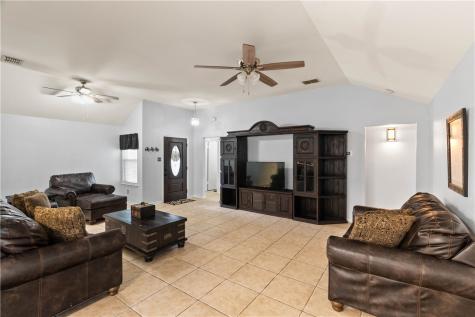 7913 Wolf Drive Corpus Christi TX 78414
