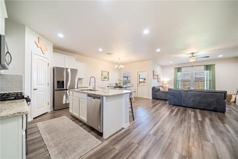 1350 Greenwich Park Lane Corpus Christi TX 78415