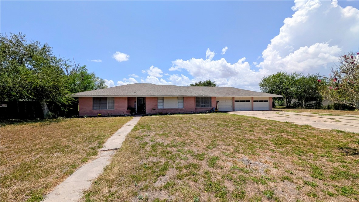 333 Princess Drive Corpus Christi TX 78410