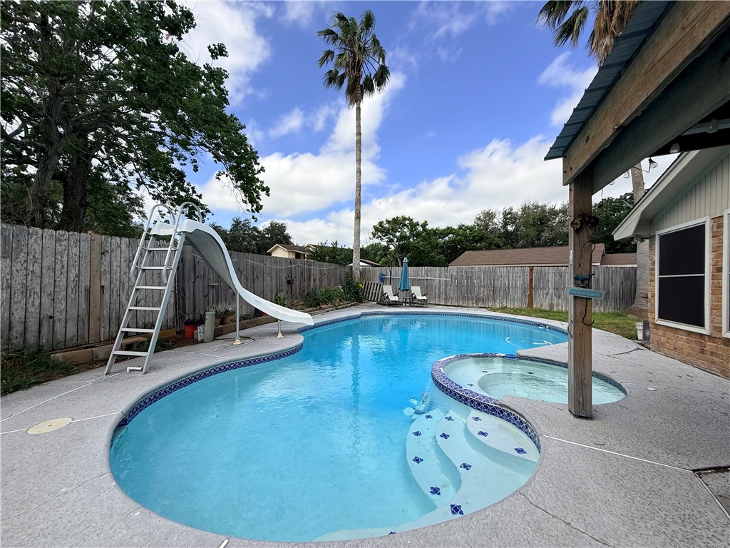 5921 Knotty Oaks Corpus Christi TX 78414