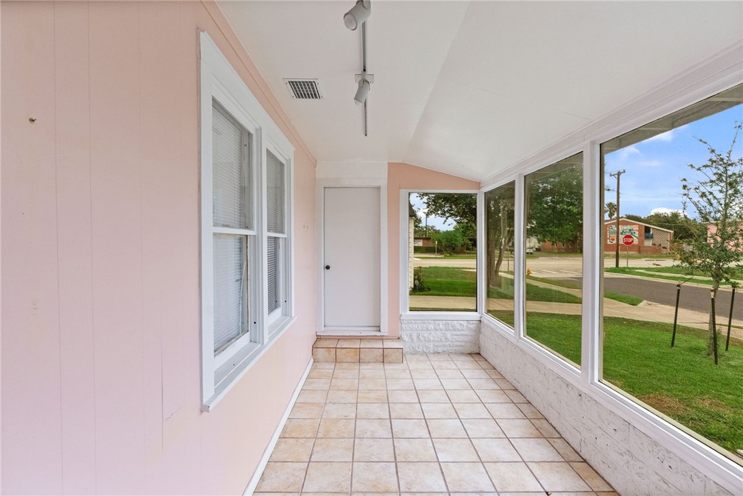 506 Hoffman Street Corpus Christi TX 78404