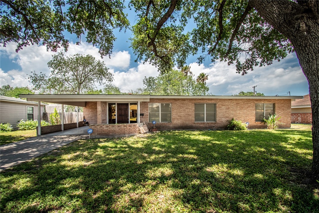 810 W F Avenue Kingsville TX 78363