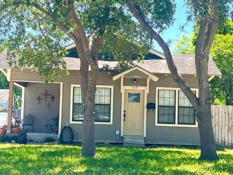 519 E Johnston Avenue Kingsville TX 78363