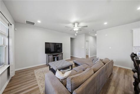 7710 Bronco Buster Drive Corpus Christi TX 78414