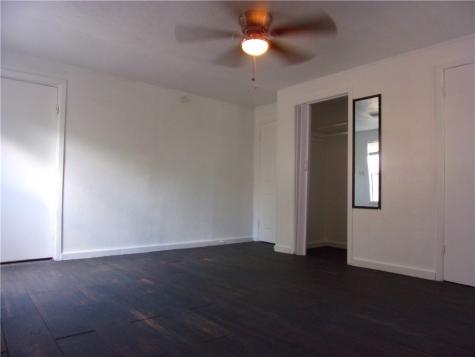 2722 Greenwood Drive Corpus Christi TX 78405