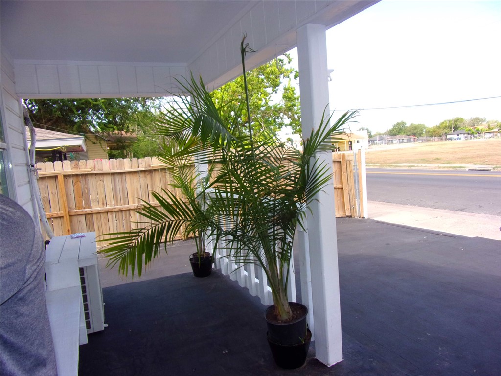 2722 Greenwood Drive Corpus Christi TX 78405