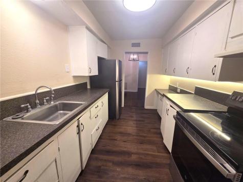 1204 W Lee Avenue Kingsville TX 78363