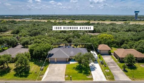 1009 Redwood Avenue Rockport TX 78382