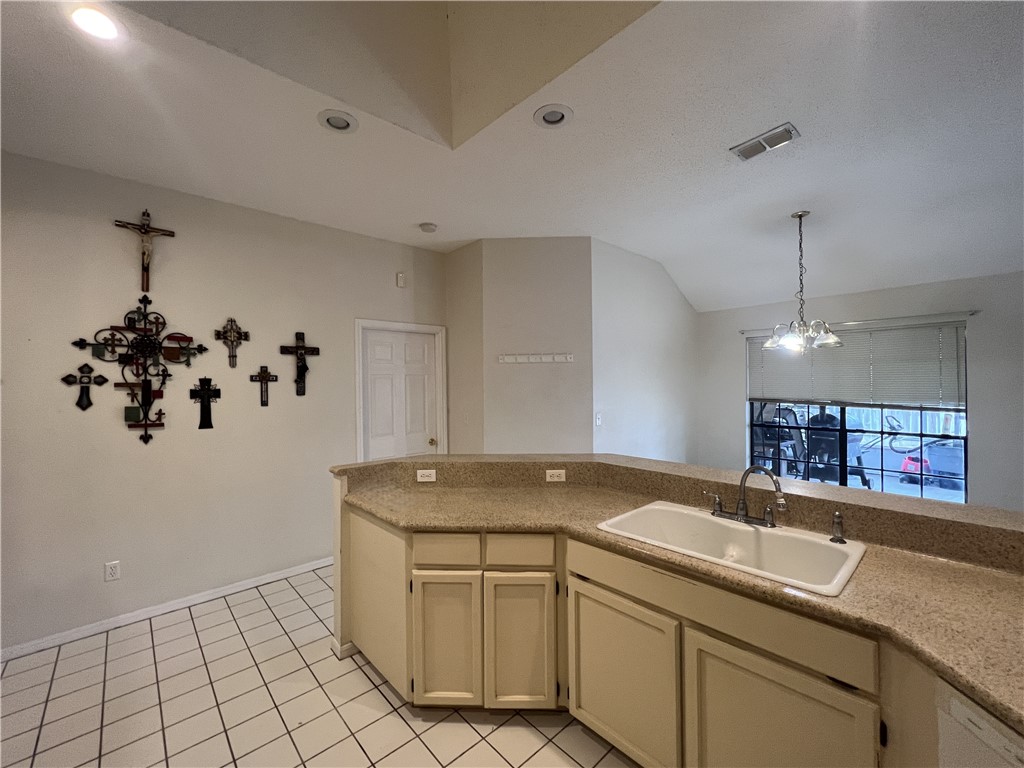 2201 Gershwin Corpus Christi TX 78414
