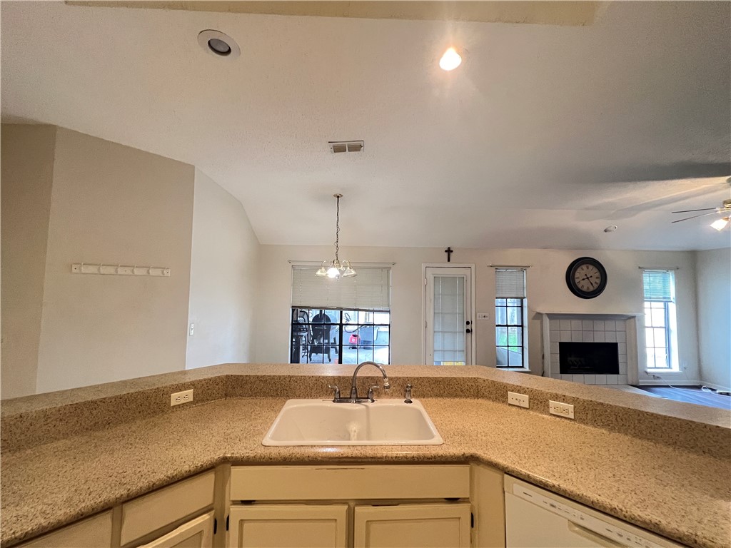 2201 Gershwin Corpus Christi TX 78414