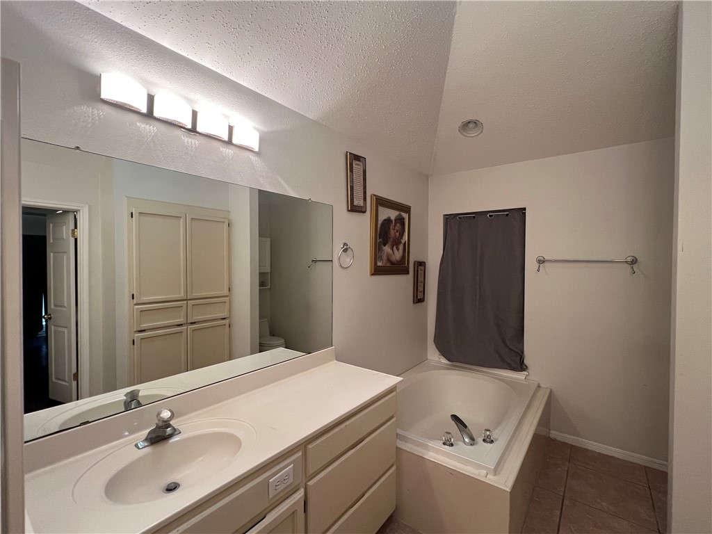 2201 Gershwin Corpus Christi TX 78414