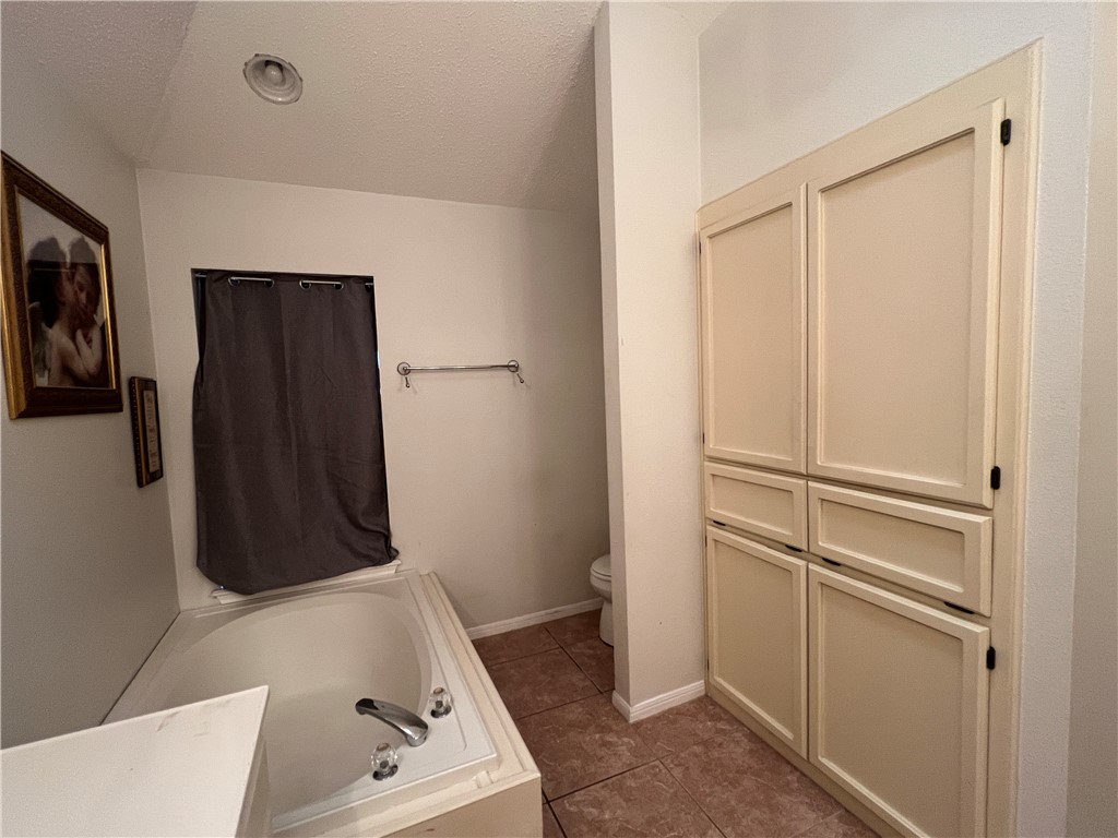 2201 Gershwin Corpus Christi TX 78414