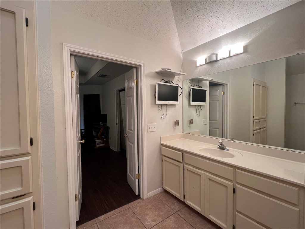2201 Gershwin Corpus Christi TX 78414