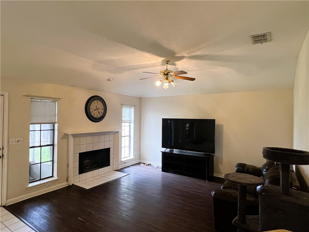 2201 Gershwin Corpus Christi TX 78414