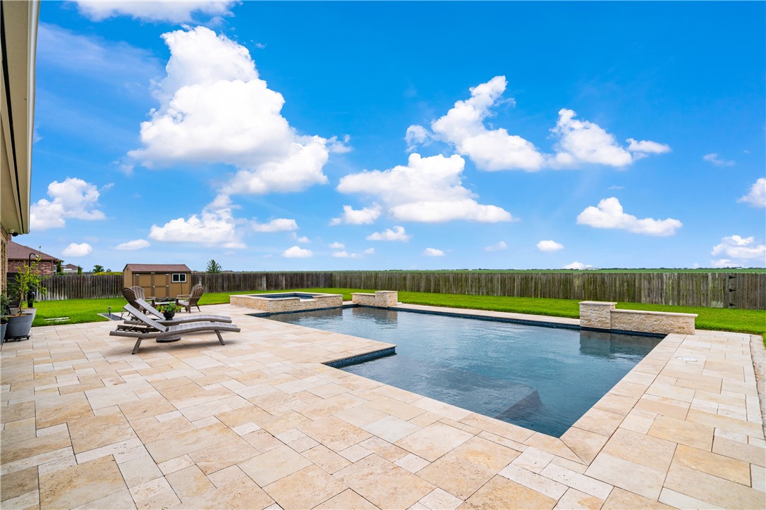1189 S Southampton Drive Corpus Christi TX 78415