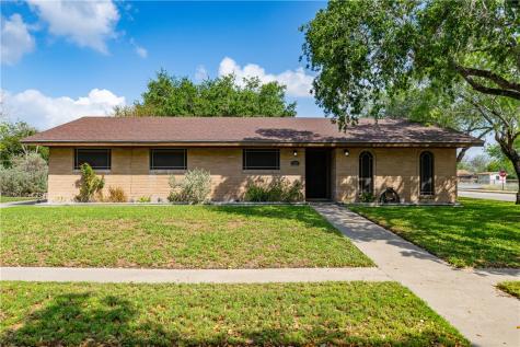 228 N Pasadena Drive Kingsville TX 78363
