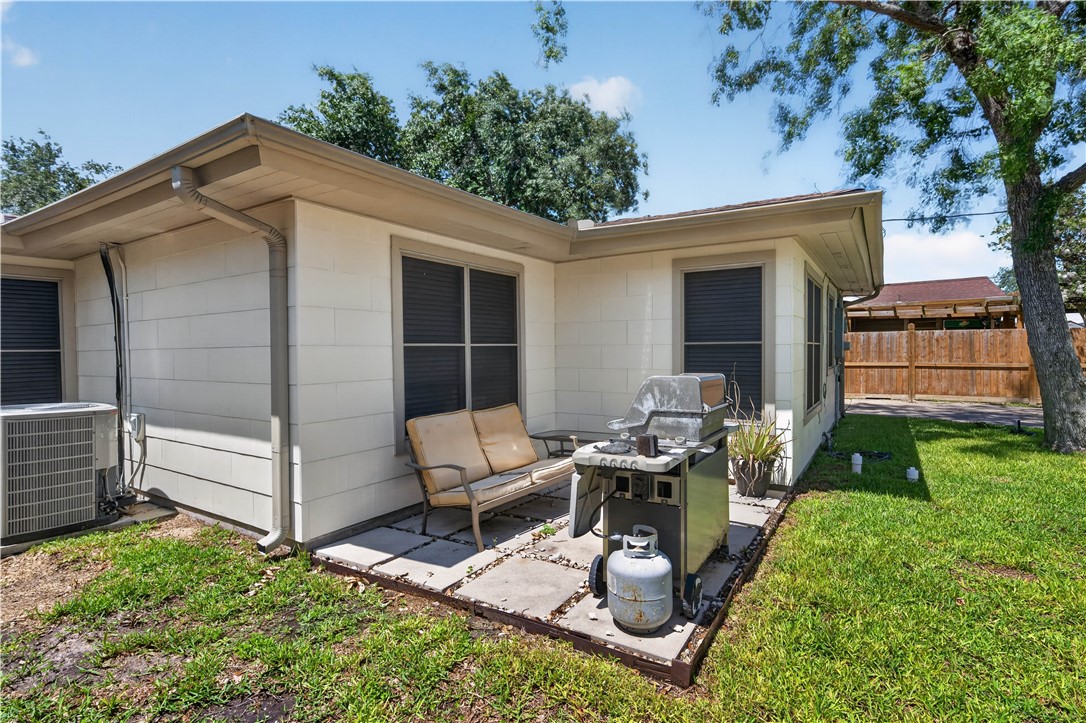 923 Grant Place Corpus Christi TX 78411