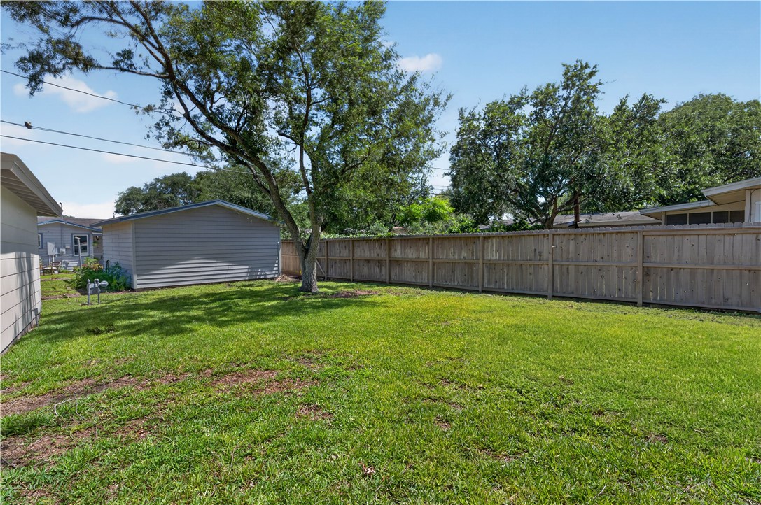 923 Grant Place Corpus Christi TX 78411