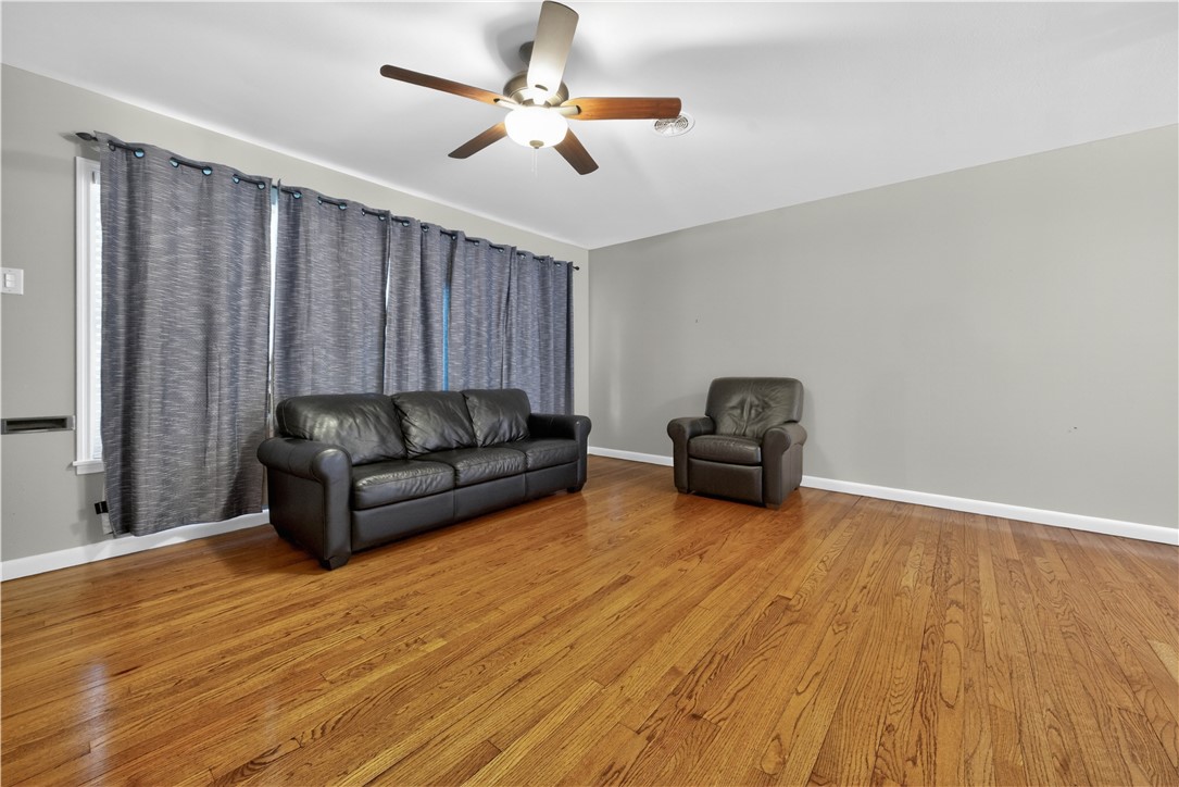923 Grant Place Corpus Christi TX 78411