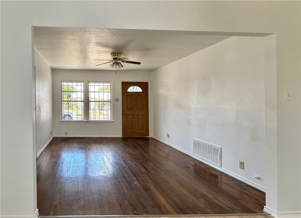 4406 Christie Street Corpus Christi TX 78415