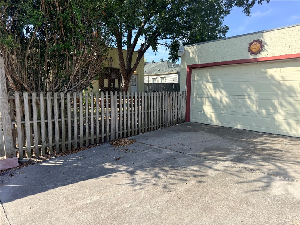 402 Clifford Street Corpus Christi TX 78404