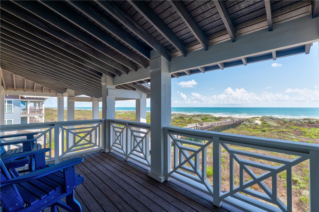718 Silverleaf Street Port Aransas TX 78373