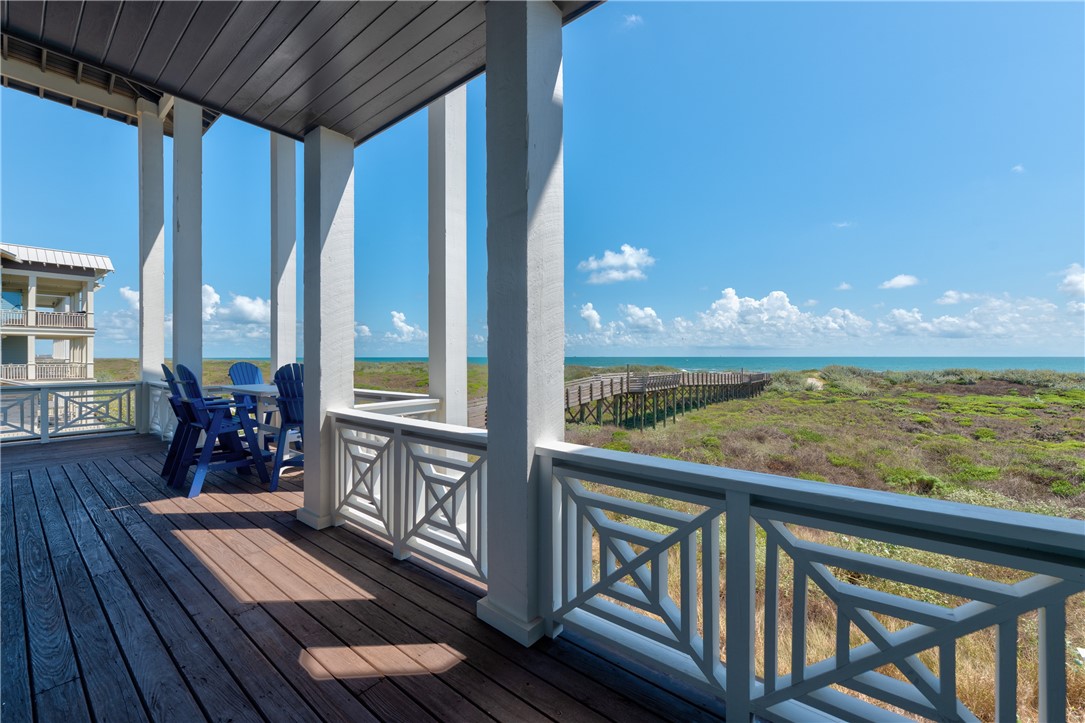 718 Silverleaf Street Port Aransas TX 78373
