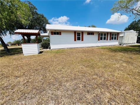 406 Fred Avenue Agua Dulce TX 78330