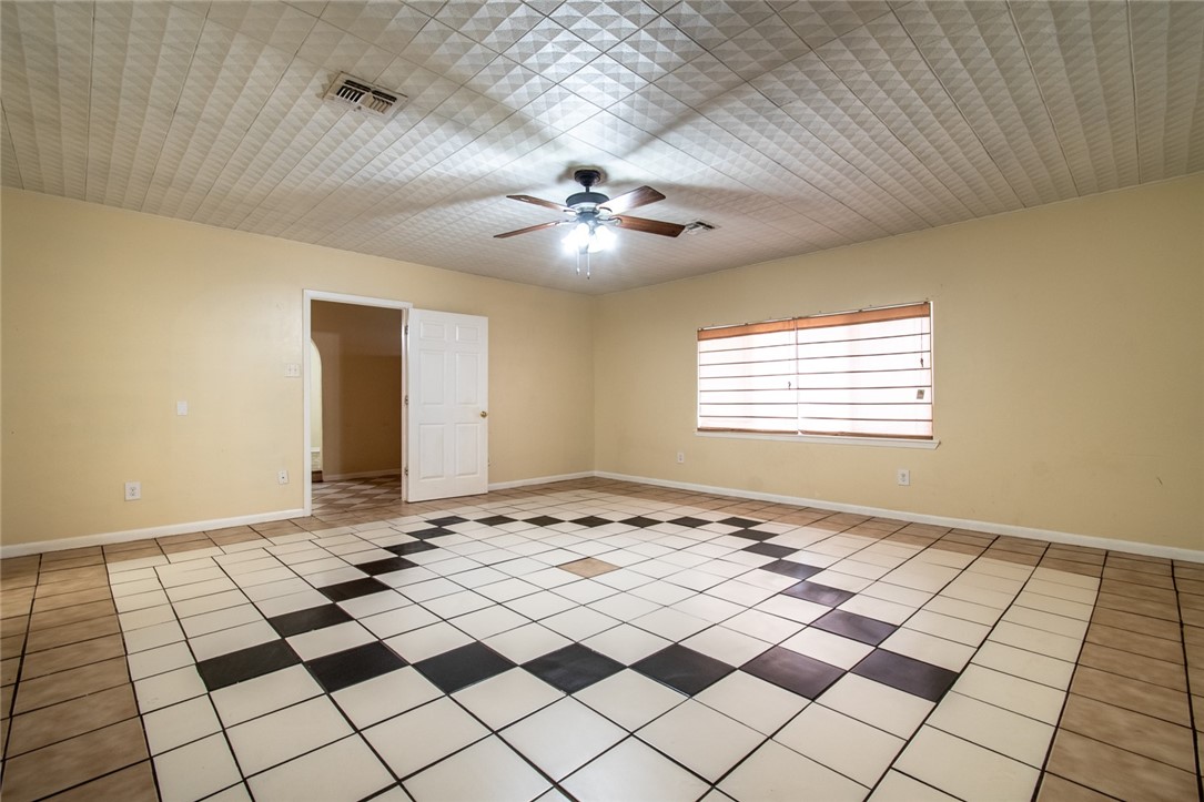 5802 Limerick Drive Corpus Christi TX 78413