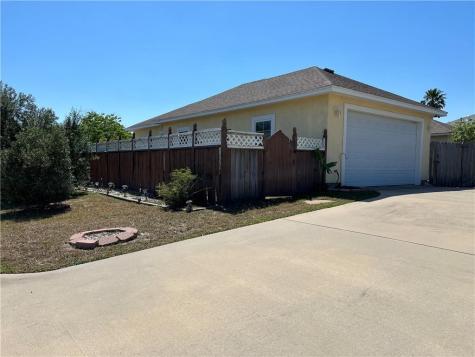 13838 Sea Horse Avenue Corpus Christi TX 78418
