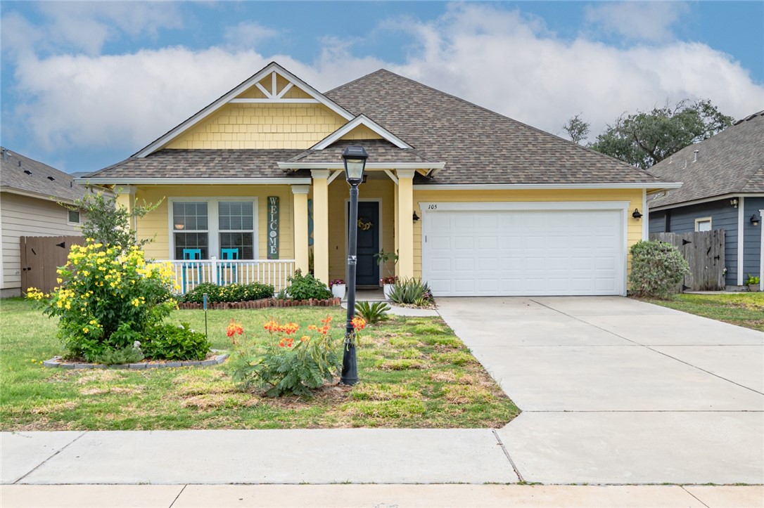 105 Shadow Moss Rockport TX 78382