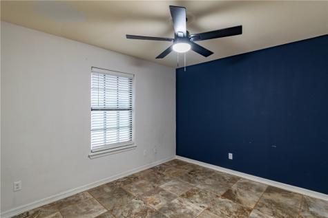 204 County Road 1331 Creek Alice TX 78332