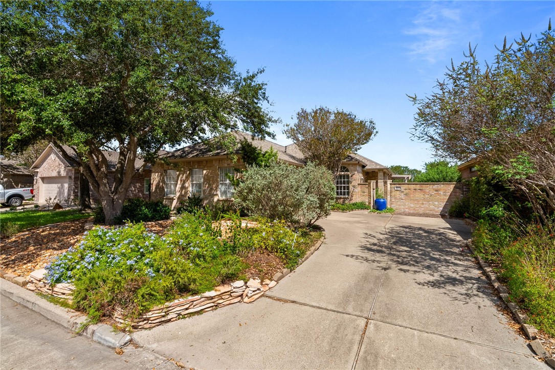 6302 Garden Court Corpus Christi TX 78414