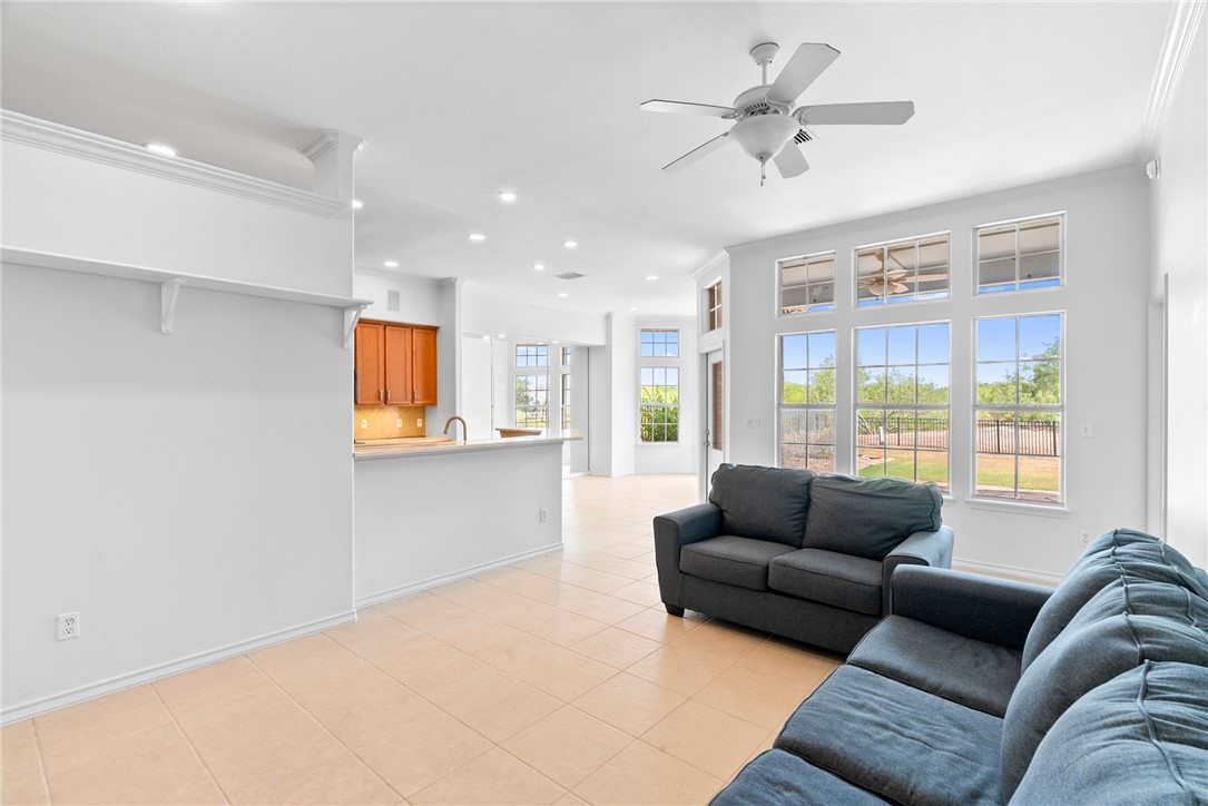 6302 Garden Court Corpus Christi TX 78414