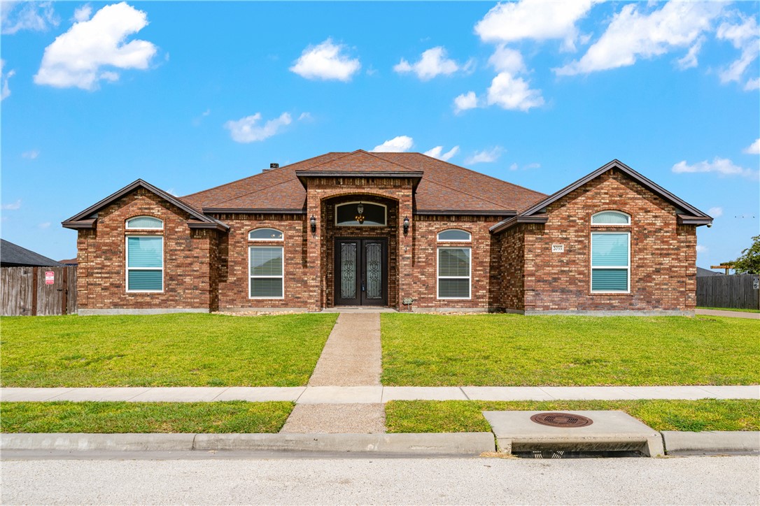 2033 Arash Drive Corpus Christi TX 78413
