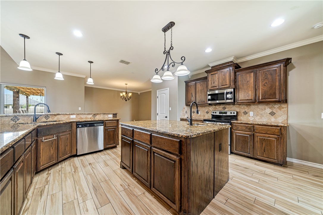 2033 Arash Drive Corpus Christi TX 78413