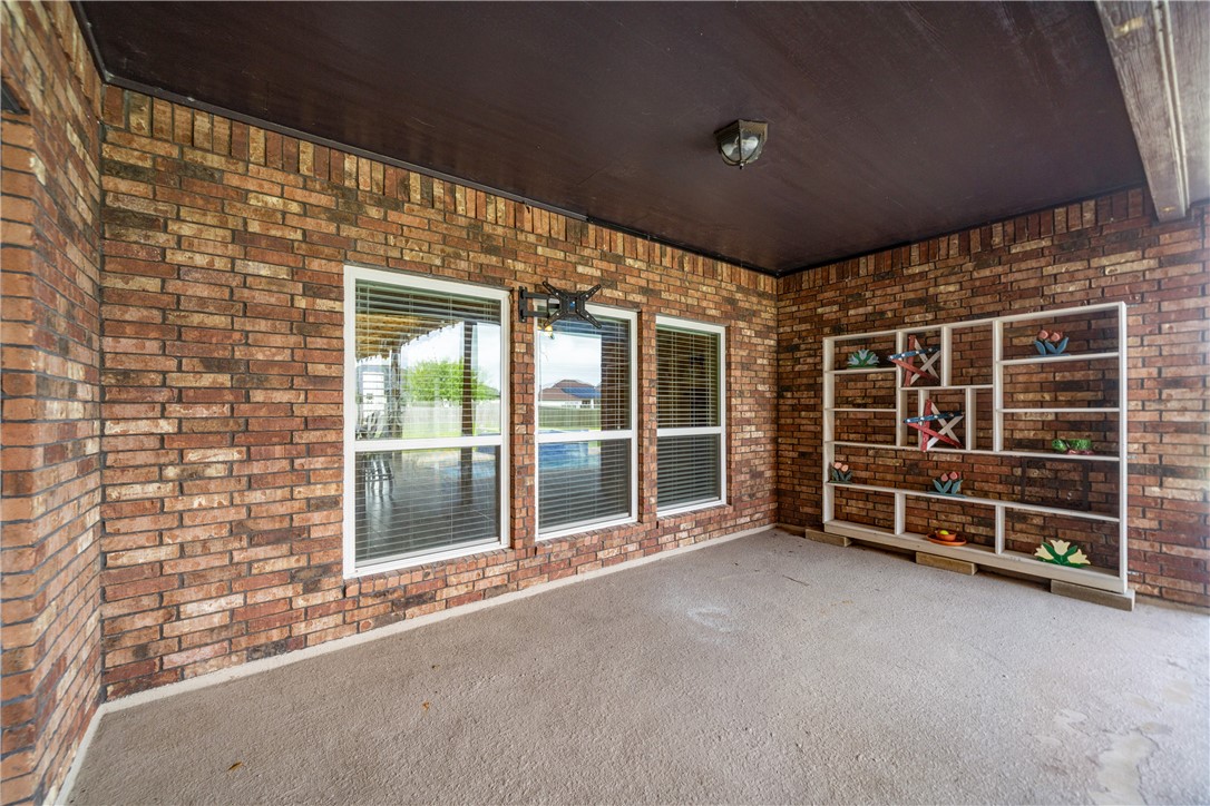 2033 Arash Drive Corpus Christi TX 78413