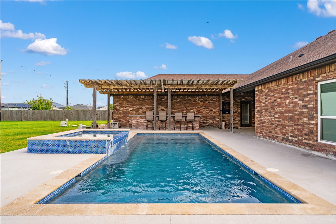 2033 Arash Drive Corpus Christi TX 78413