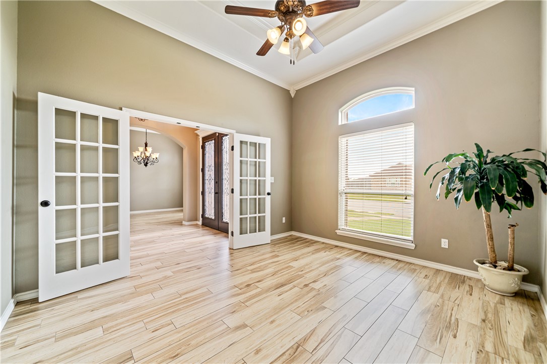 2033 Arash Drive Corpus Christi TX 78413