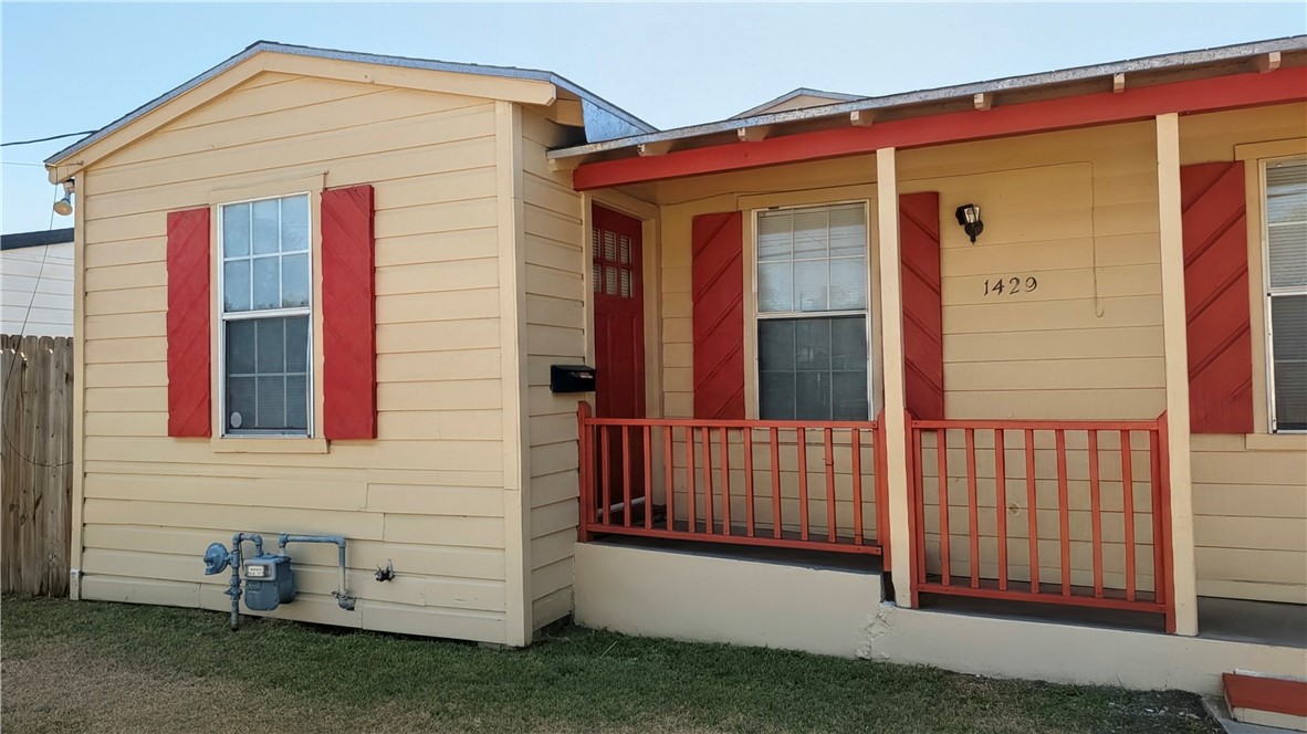 1429 Date Street Corpus Christi TX 78404